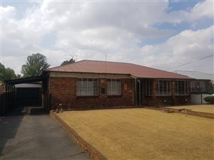 3 Bed House in Paul Krugers Resort