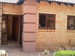3 Bed Townhouse in Montana Park