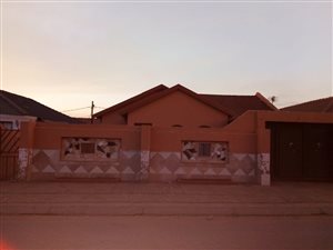 2 Bed House in Vosloorus