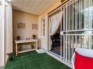 3 Bed Townhouse in Sterrewag