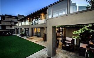 4 Bedroom House in Sea Point