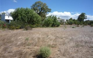 1503 m² Land available in McGregor