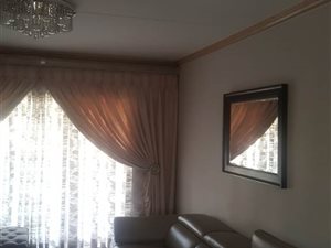 2 Bed Apartment in Fourways
