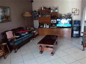 4 Bed House in Neserhof