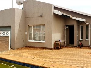 3 Bed House in Delmore Park