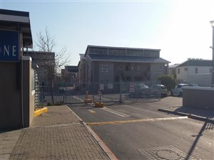 3 Bed Apartment in Maitland