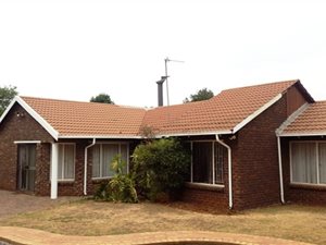 3 Bed House in Pomona