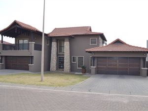 4 Bed House in Pinehaven