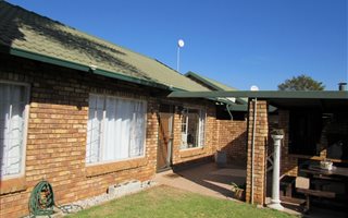 2 Bedroom Townhouse in Wierda Glen