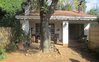 1 Bedroom Garden Cottage in Lakefield