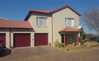 3 Bedroom Duplex in Elandspark