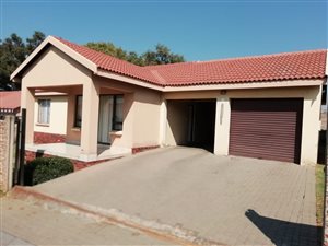 3 Bed Townhouse in Albemarle