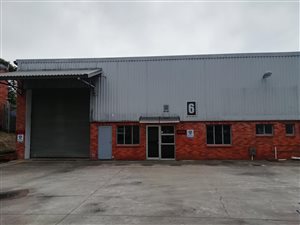 1050 m² Commercial space in New Germany
