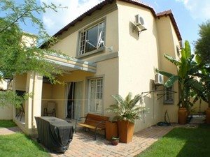 2 Bed Duplex in Sinoville