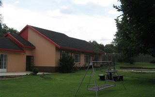 2 Bedroom House in Lynnwood Glen