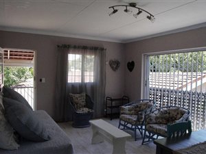 1 Bed Garden Cottage in Waterkloof