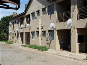 2 Bed Flat in Vanderbijlpark SE