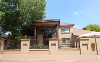 4 Bedroom House in Henley on Klip