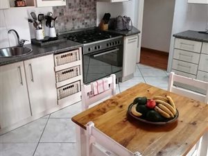 4 Bed House in Retief