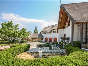 5 Bed House in Beaulieu