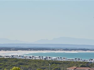 3676 m² Land available in Struisbaai