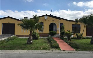 3 Bedroom House in Blue Downs
