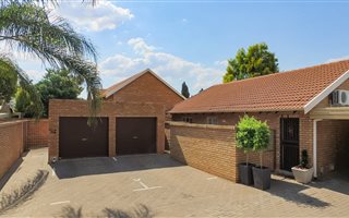 3 Bedroom Townhouse in Sinoville