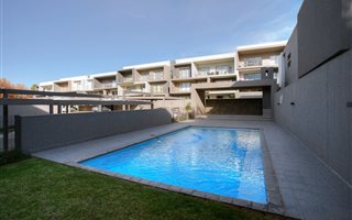 3 Bedroom Apartment in Oaklands