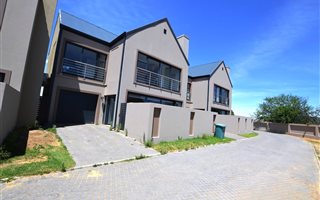 3 Bedroom Townhouse in Sasolburg