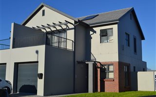 3 Bedroom Townhouse in Bonnie Brae