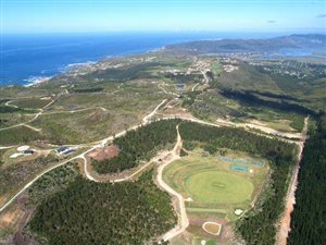3436 m² Land available in Pezula Private Estate