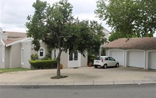 5 Bedroom House in Dainfern Valley