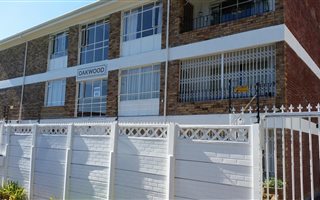 2 Bedroom Apartment in Wynberg