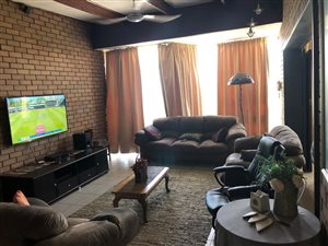 4 Bed House in Meyerspark