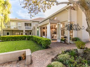 5 Bed House in Mostertsdrift