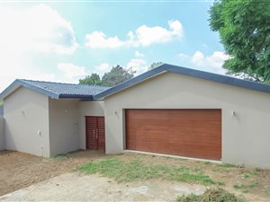 4 Bed House in Lombardy East