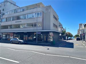 1 Bed Apartment in Three Anchor Bay