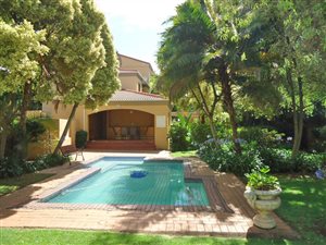 3 Bed Apartment in Oaklands