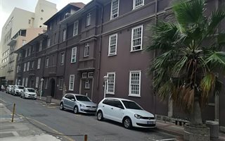 1.5 Bedroom Apartment in Esplanade