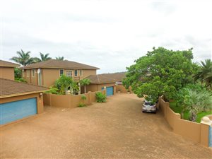 4 Bed Townhouse in Southbroom