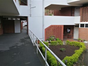 3 Bed Apartment in Pinetown Central
