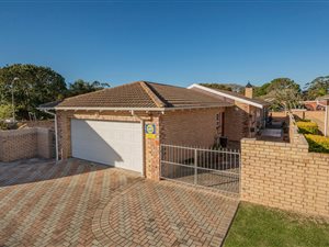 3 Bed Townhouse in Beverley Grove
