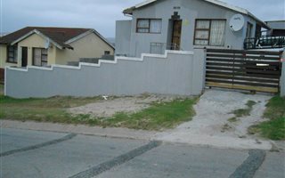 3 Bedroom House in Kwadwesi