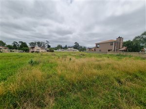 800 m² Land available in Die Bult