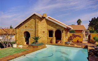 3 Bedroom House in Grobler Park
