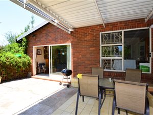 4 Bed House in Morningside Manor