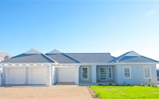 5 Bedroom House in Zevenwacht