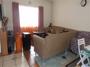 4 Bed House in Dan Pienaarville