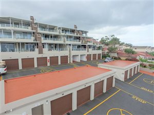 3 Bed Apartment in Uvongo