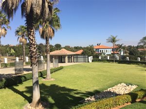 6 Bed House in Mooikloof Equestrian Estate